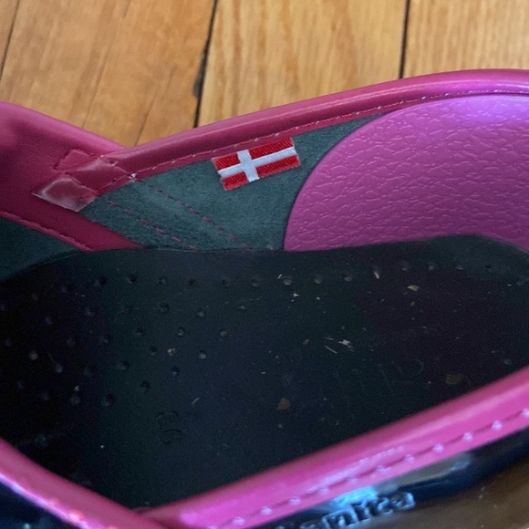 Sanita “Zenia” The Original Danish Patent Leather Clogs - Picture 7 of 15